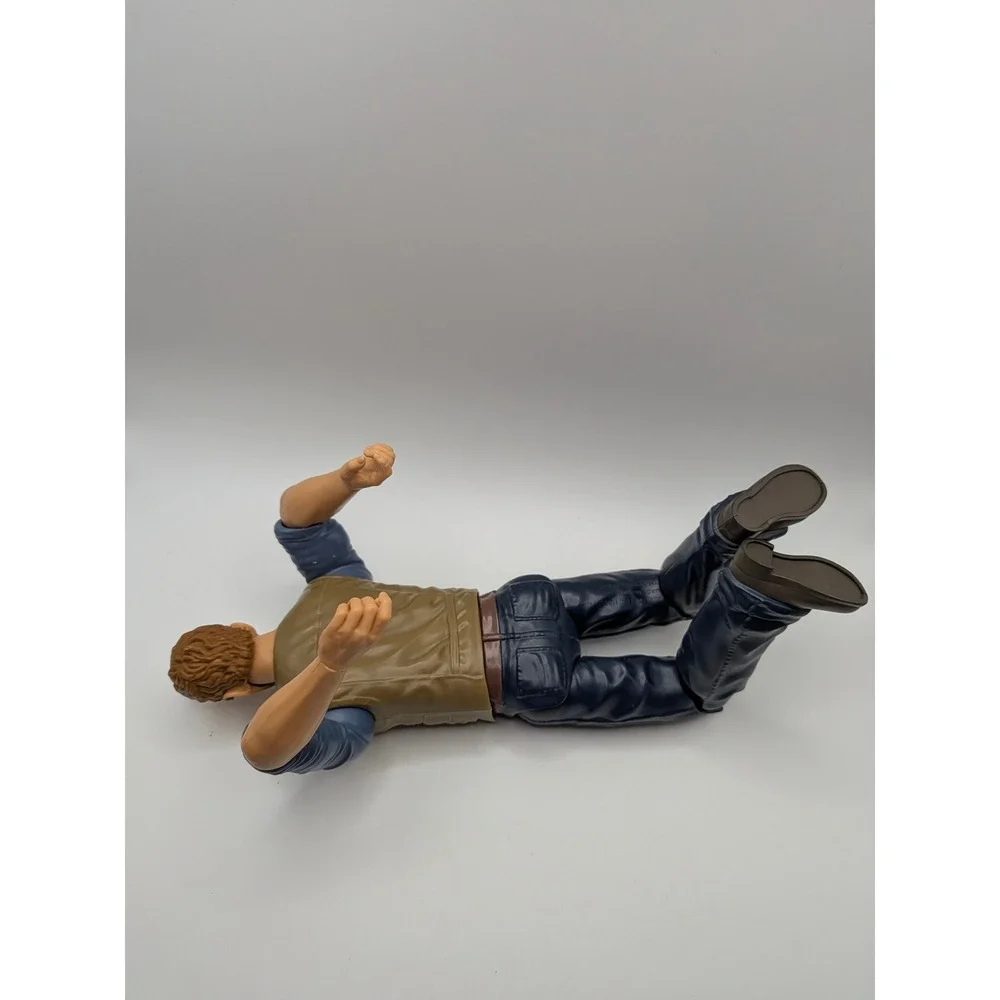 Mattel Jurassic World Fallen Kingdom Owen Grady 12 Inch Action Figure FNY42 2017